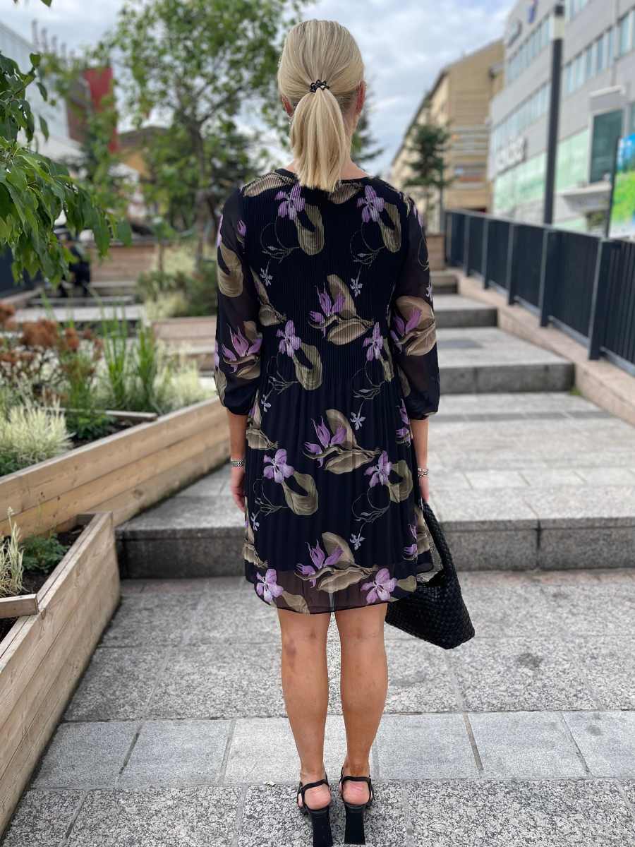 STI Kandriina mekko, musta & tummansininen