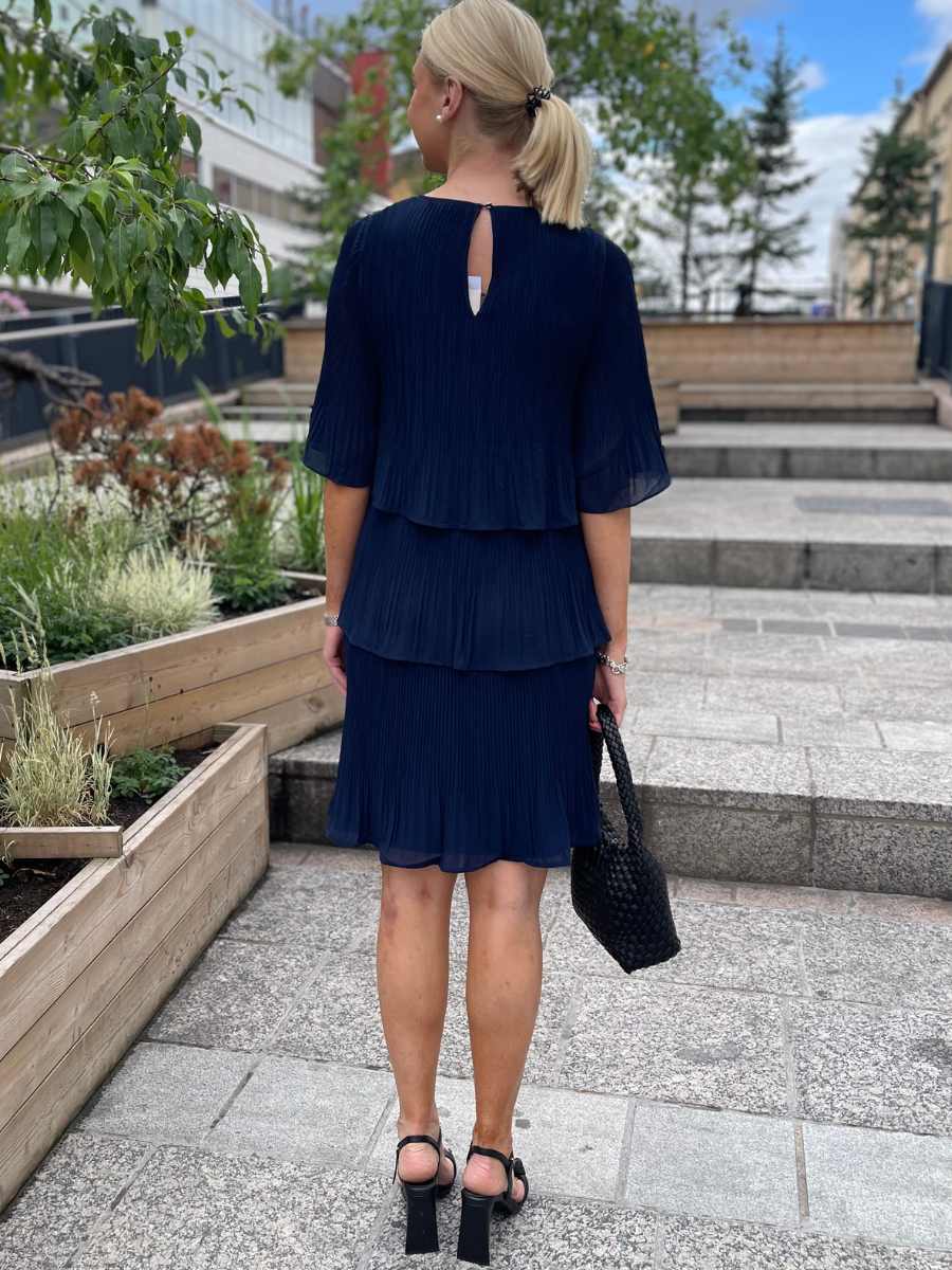 STI Calinda mekko, luumu, vihreä, tummansininen