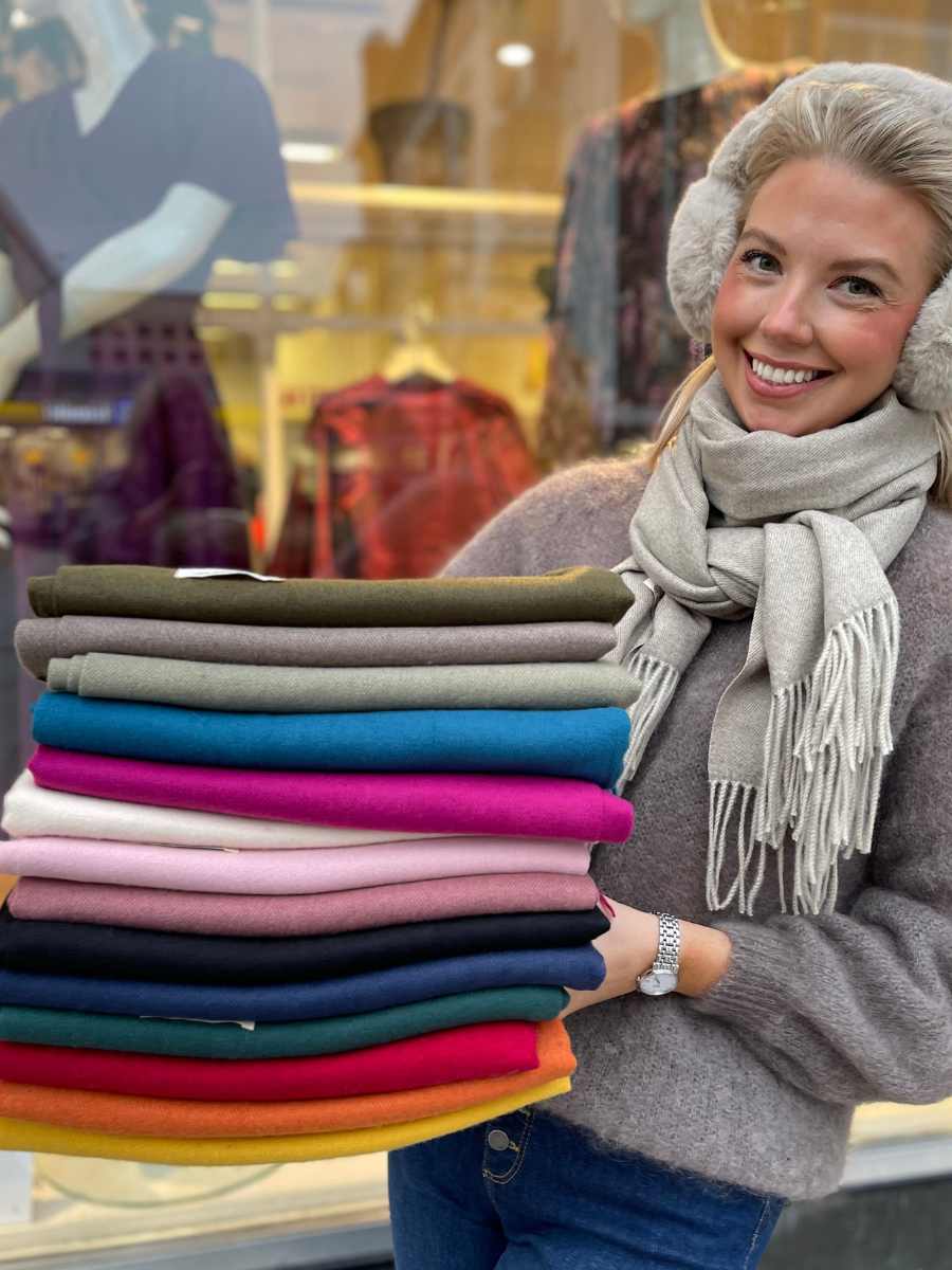 Cashmerehuivi, eri värejä