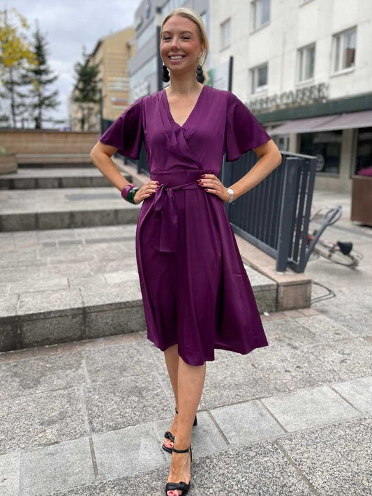 STI Cendra mekko, ruby wine