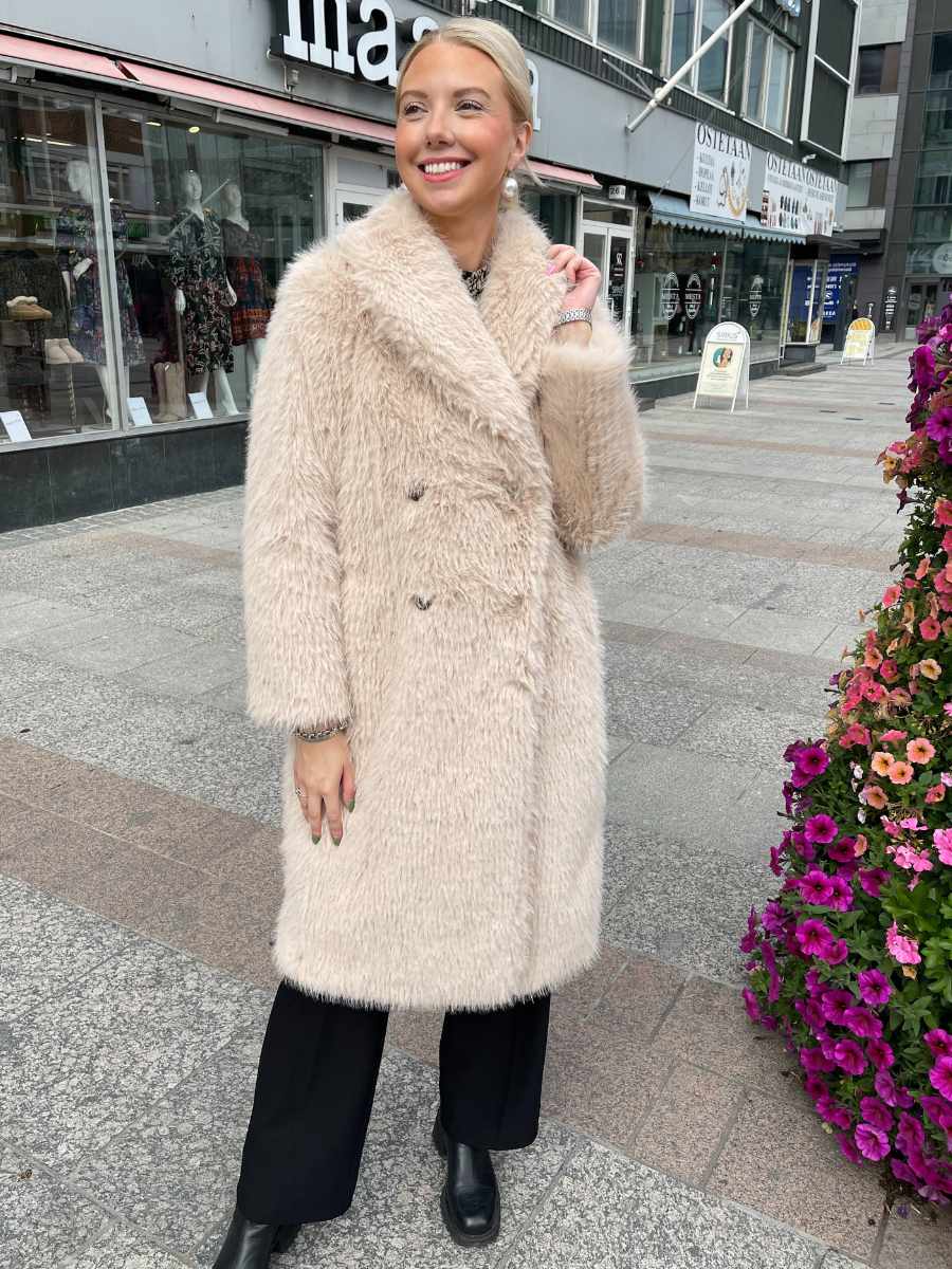 Esqualo karvatakki, hiekka