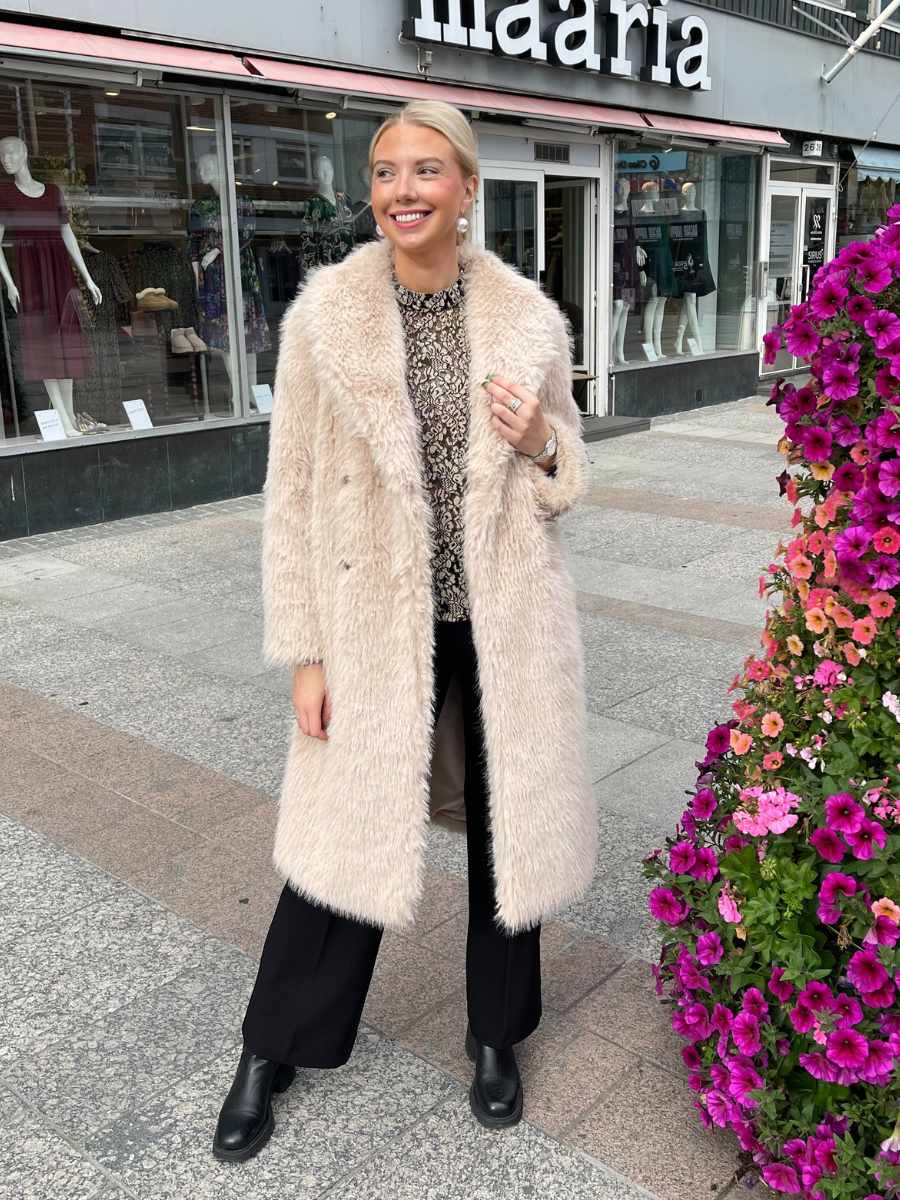 Esqualo karvatakki, hiekka