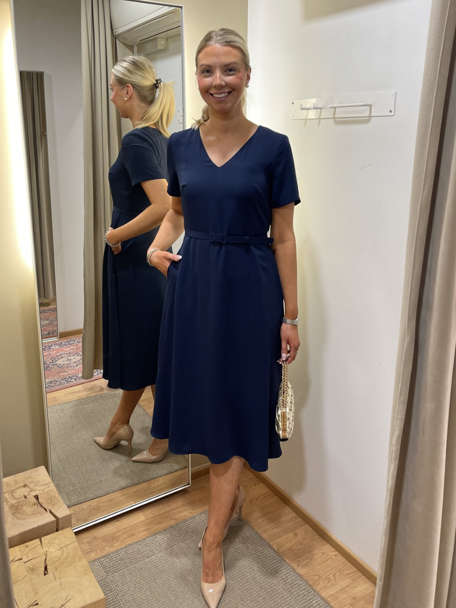 Eleria Cortes mekko 126661, vaaleanpunainen ja tummansininen