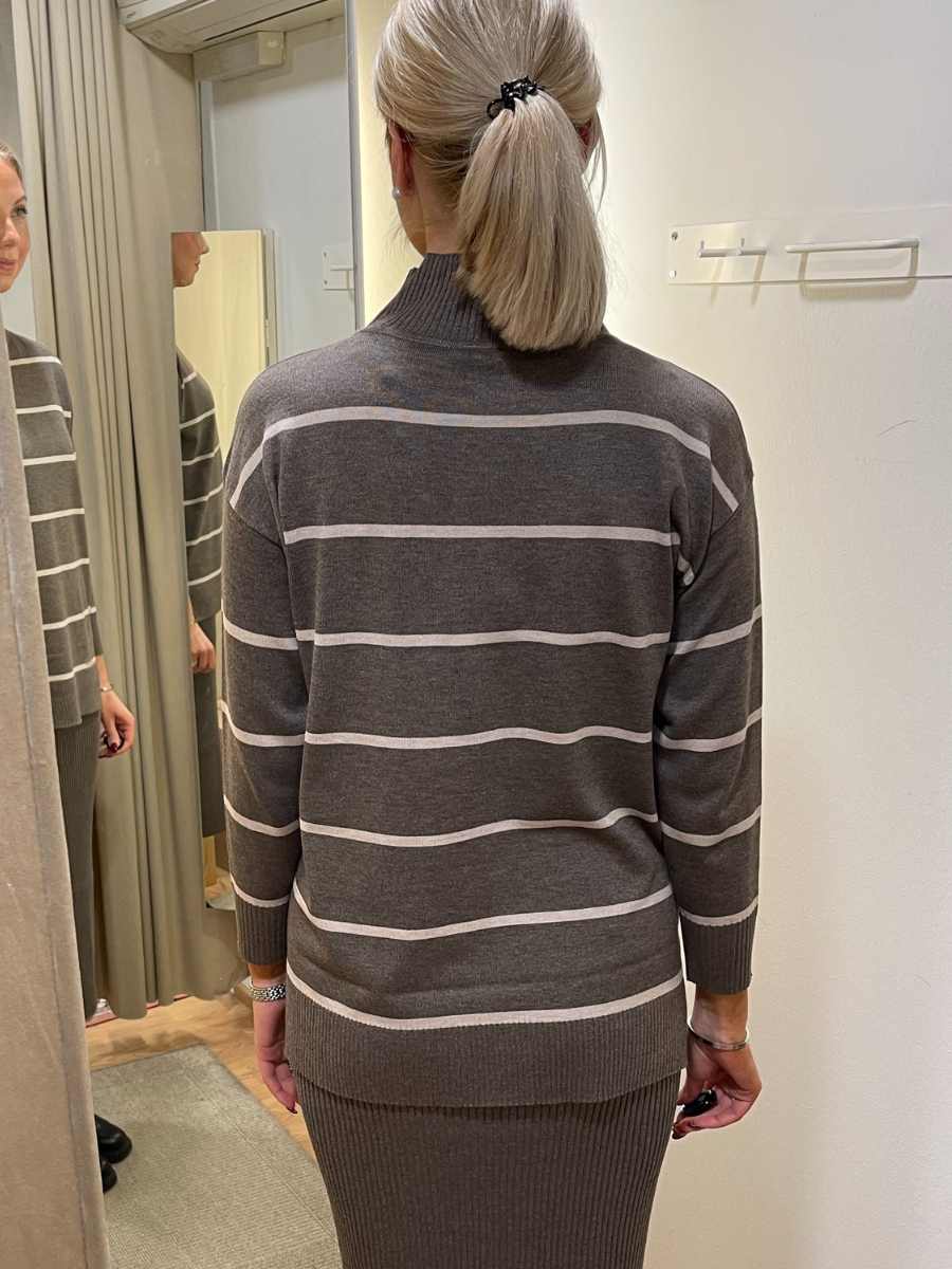 Jensen neulepusero Raita, eri värejä