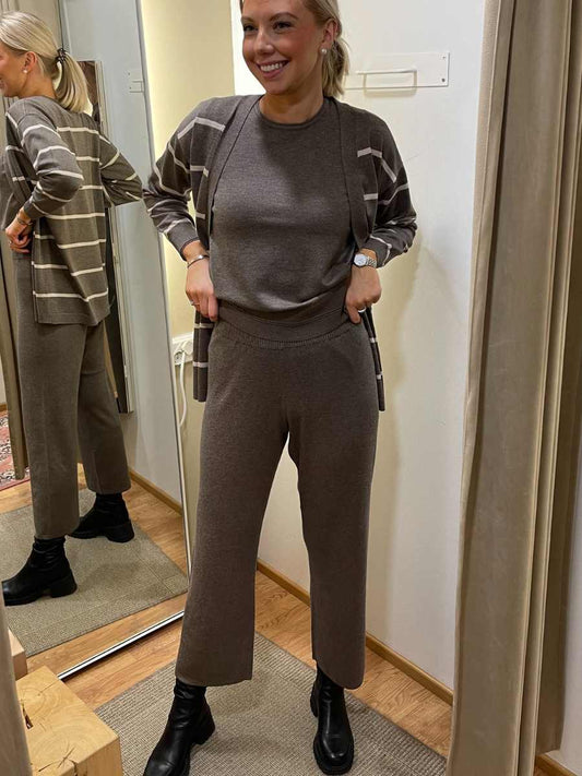 Jensen neulehousut, musta ja taupe