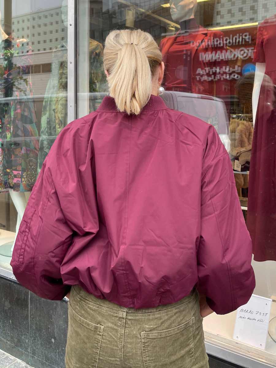 KA Lorena bombertakki, viininpunainen