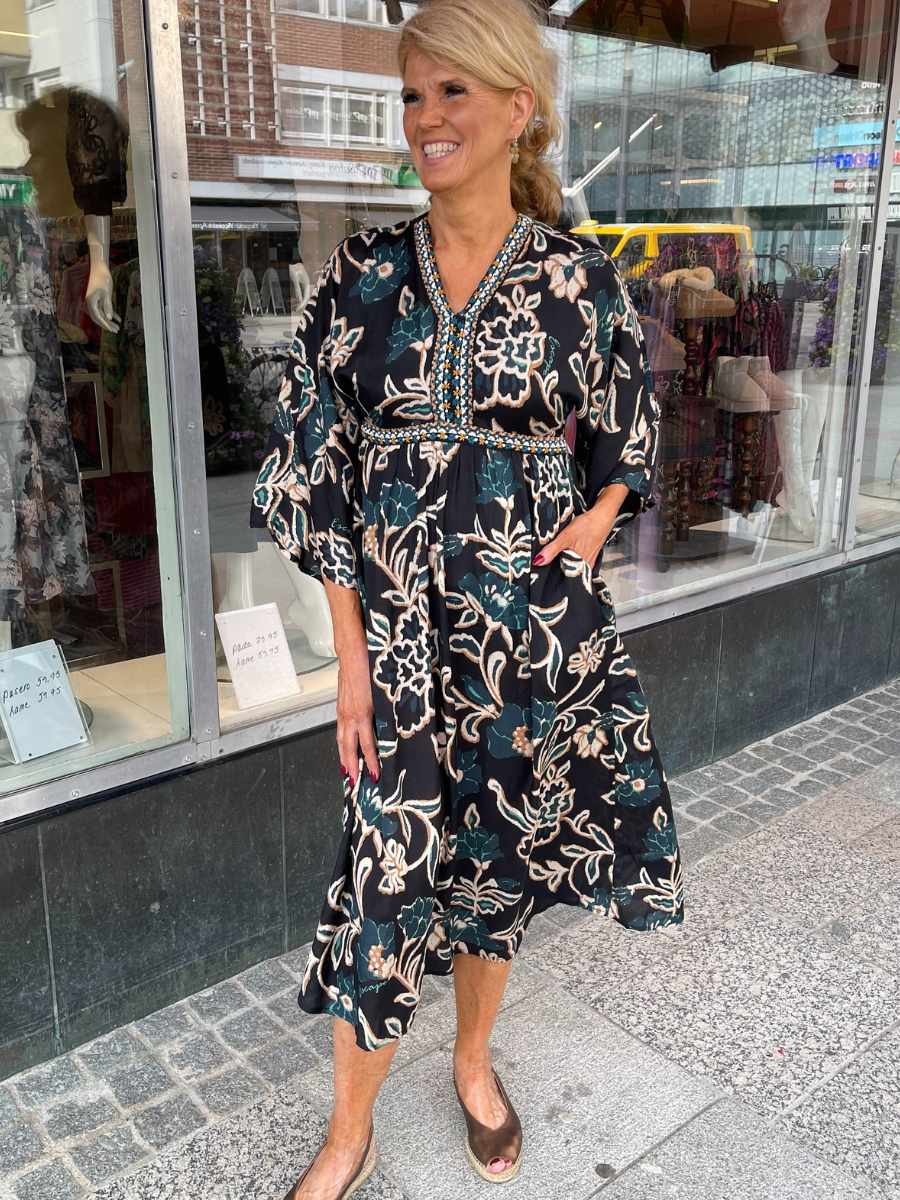 Orientique x Escape Cusco dress V 91214