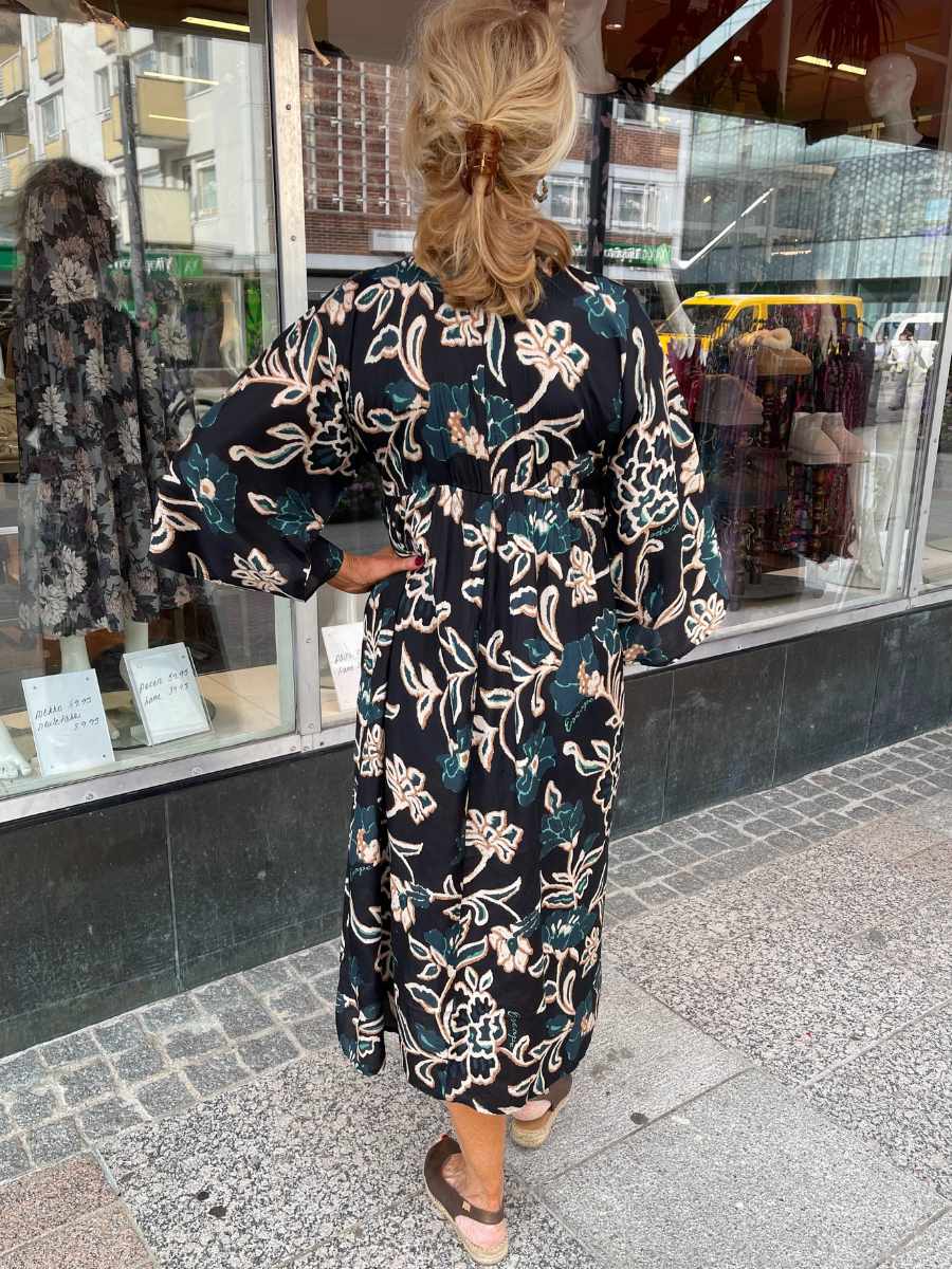 Orientique x Escape Cusco dress V 91214