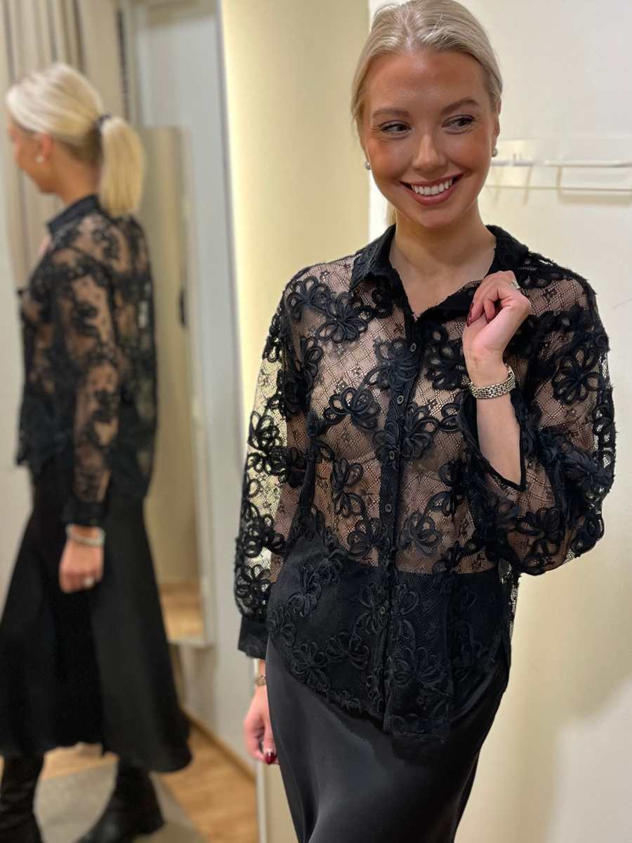 Rory paitapusero, musta