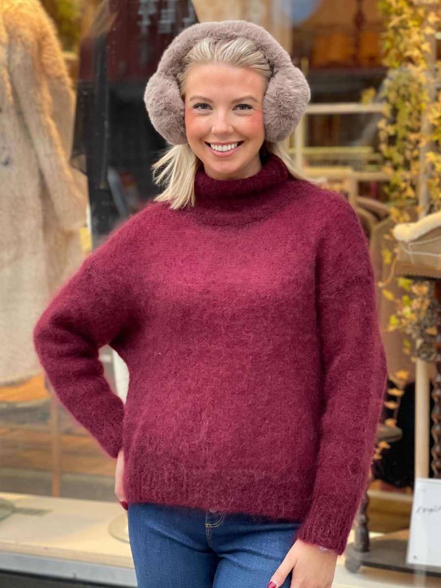 Silmu mohairneule pystykauluksella