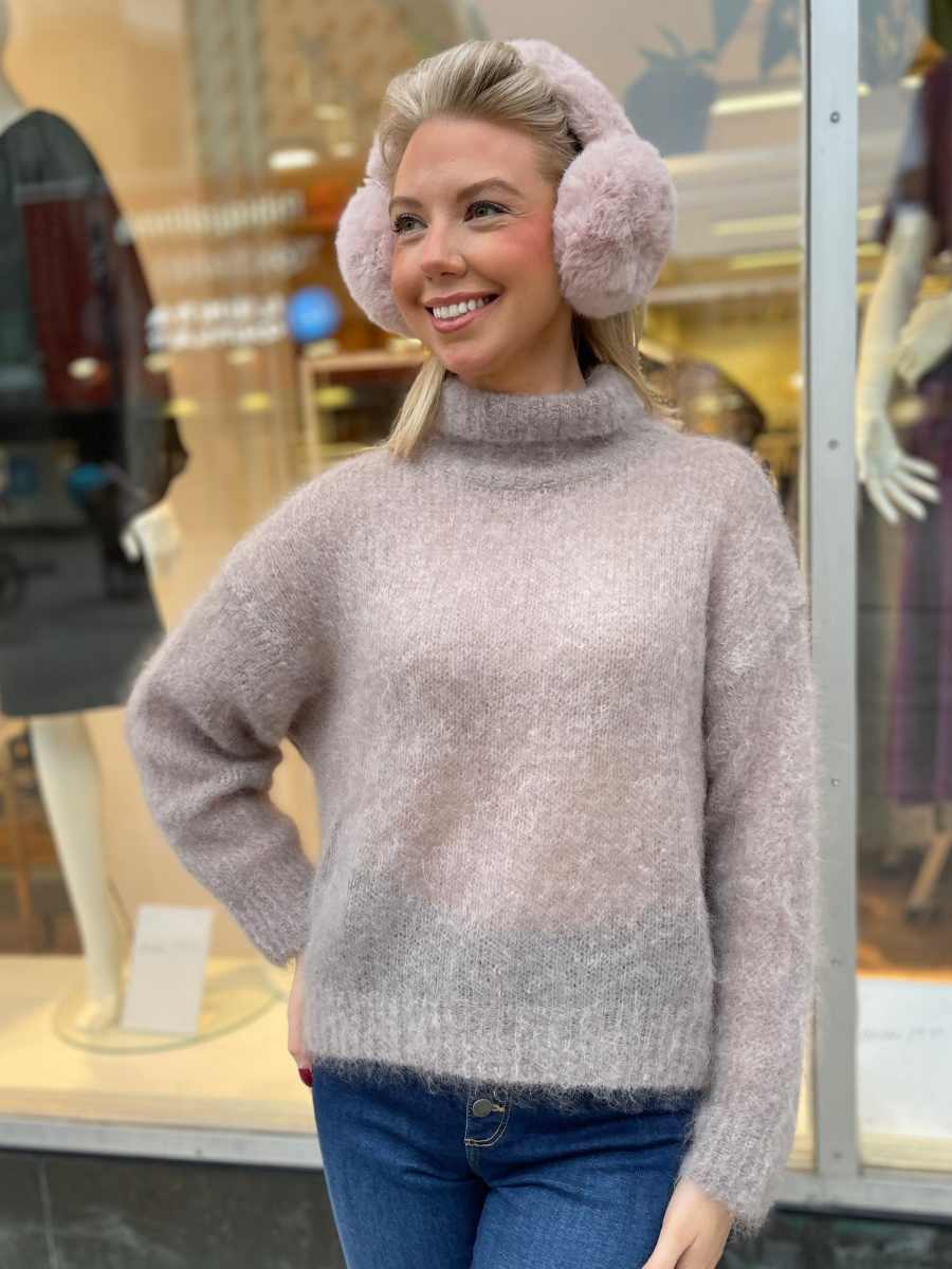 Silmu mohairneule pystykauluksella