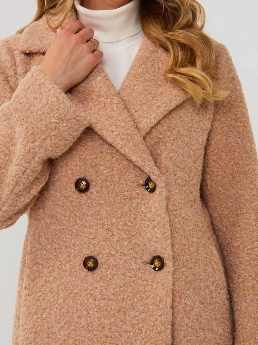 Esqualo bukleetakki, hiekka