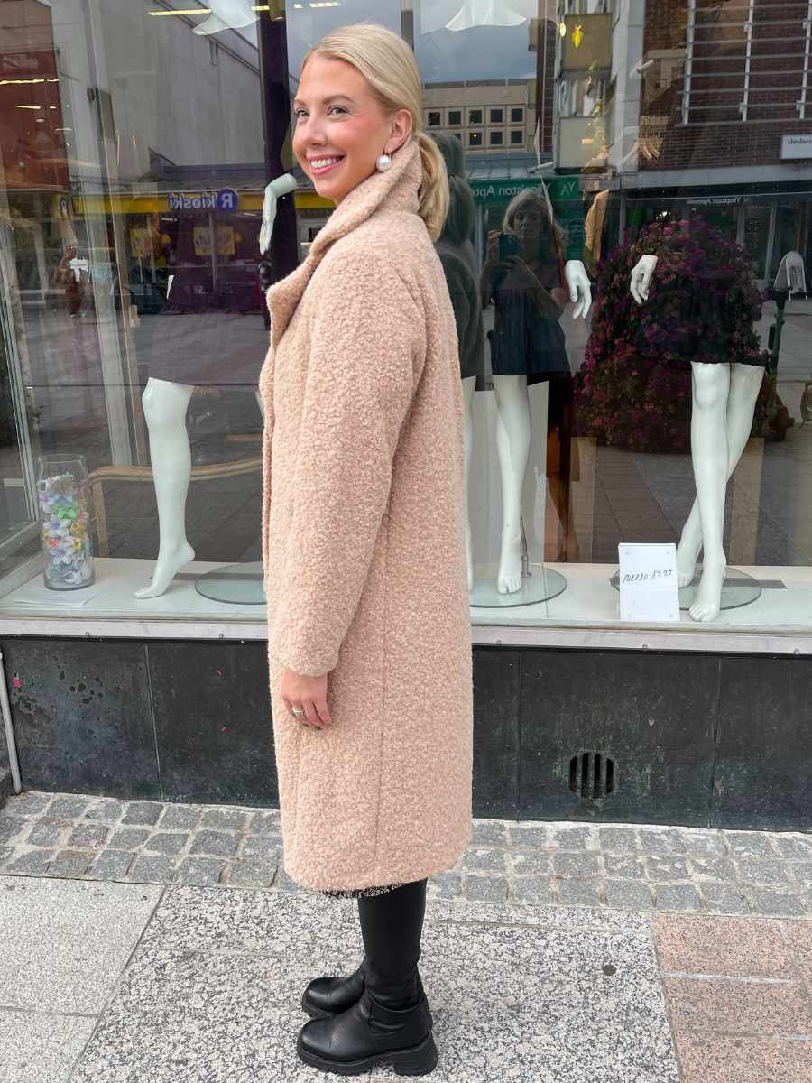 Esqualo bukleetakki, hiekka