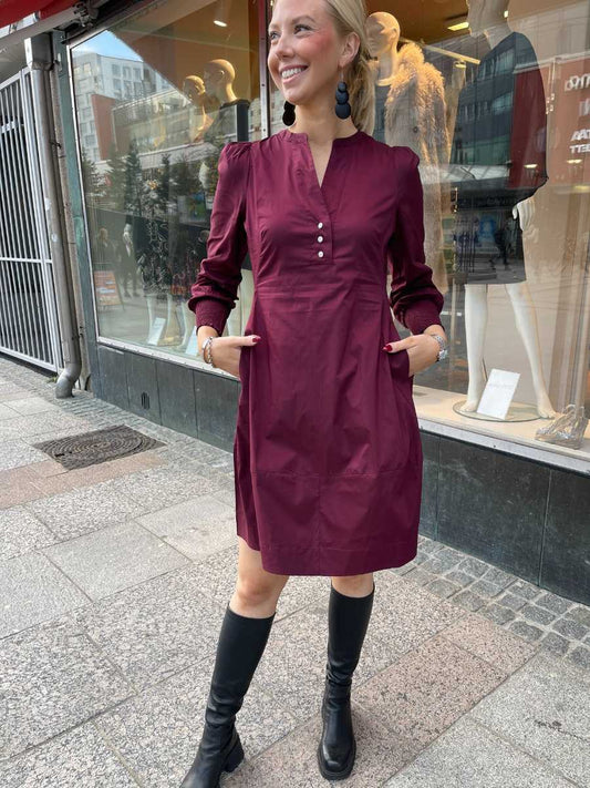 CU Loretta Antoinett mekko, Winetasting