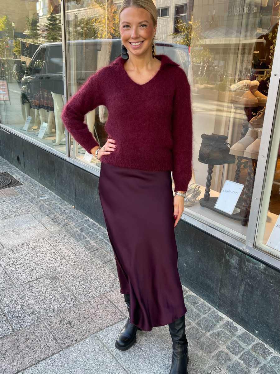 Silva satiinihame, suklaa, luumu ja musta