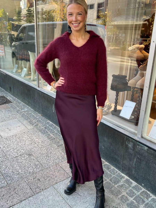 Silva satiinihame, suklaa, luumu ja musta